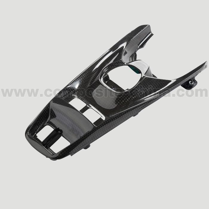 Özel karbon fiber araba parçaları